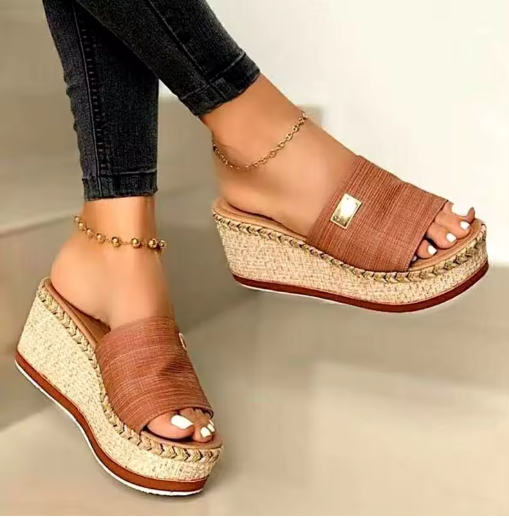Sundune Stroll Sandals